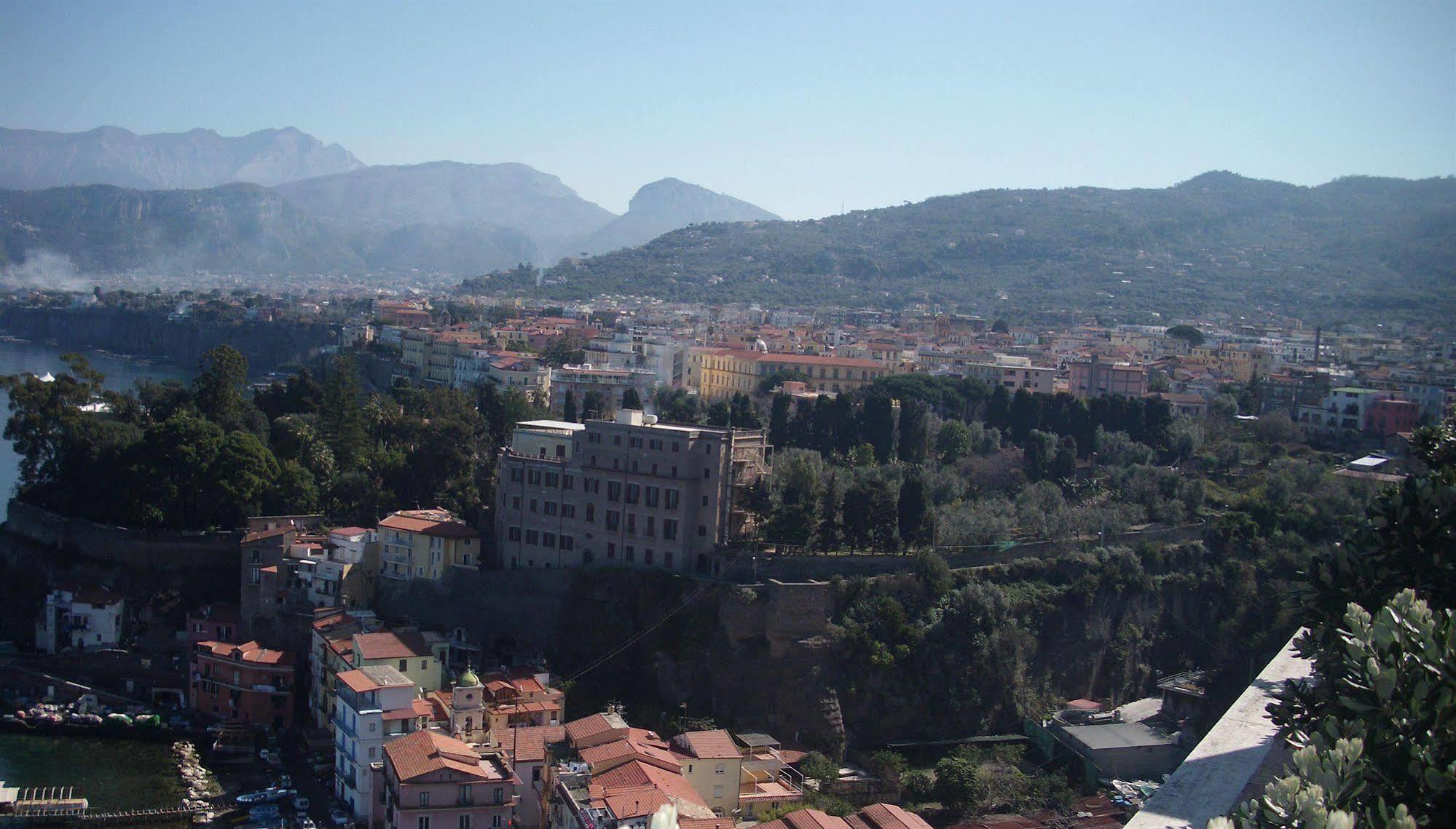 Il Platano Panzió Piano di Sorrento Kültér fotó